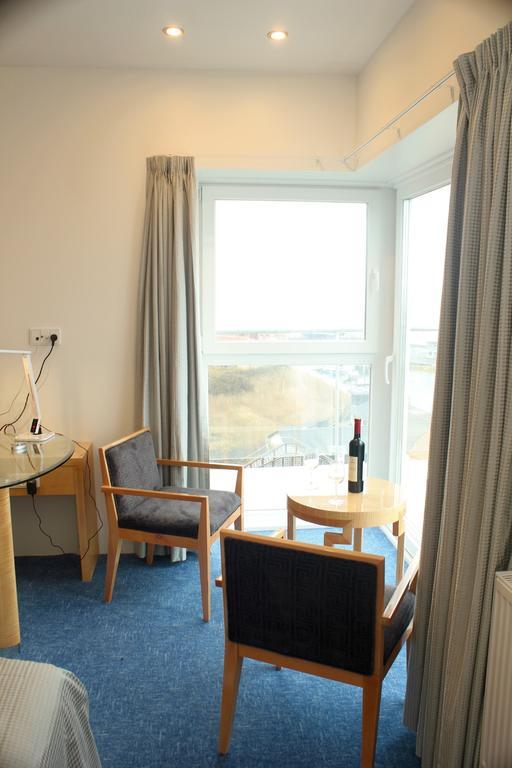Seafront Hotel 히르츠할즈 외부 사진